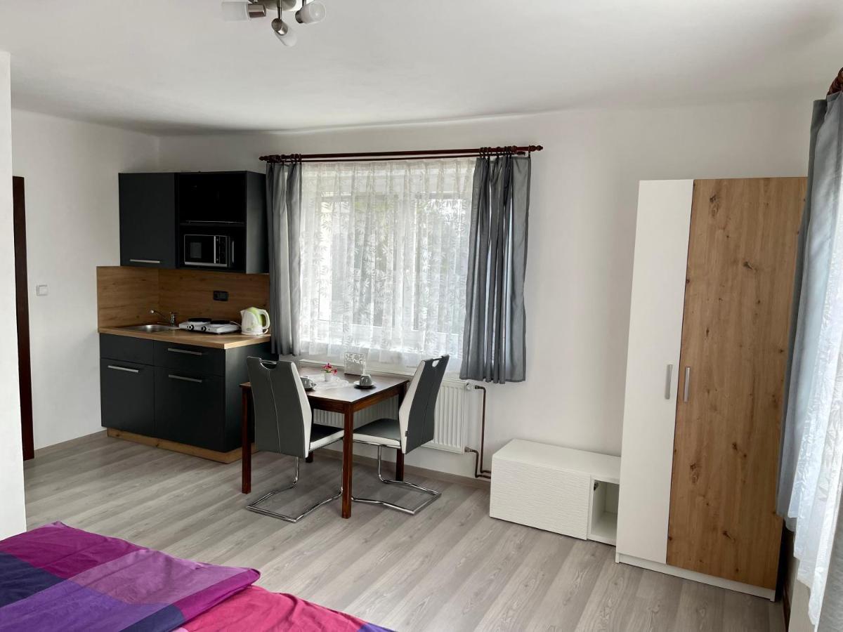 Apartmany Marjanka Jenisovice  外观 照片